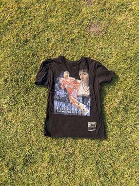 Mitchell & Ness Allen Iverson Hardwood Classics Graphic T-Shirt